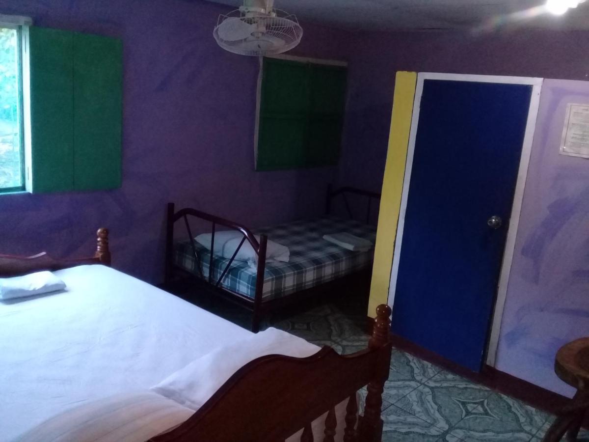 Hostal Maria Rivas Ngoại thất bức ảnh