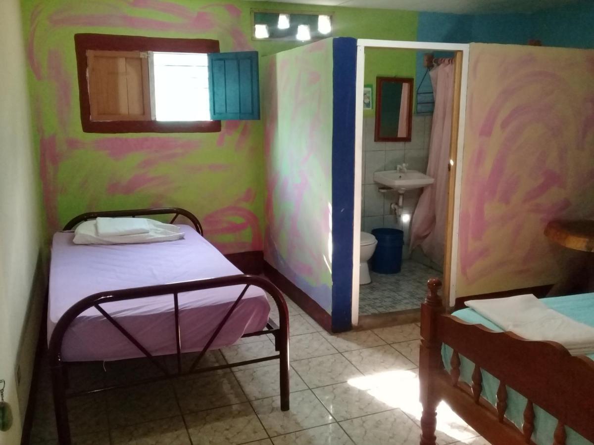 Hostal Maria Rivas Ngoại thất bức ảnh