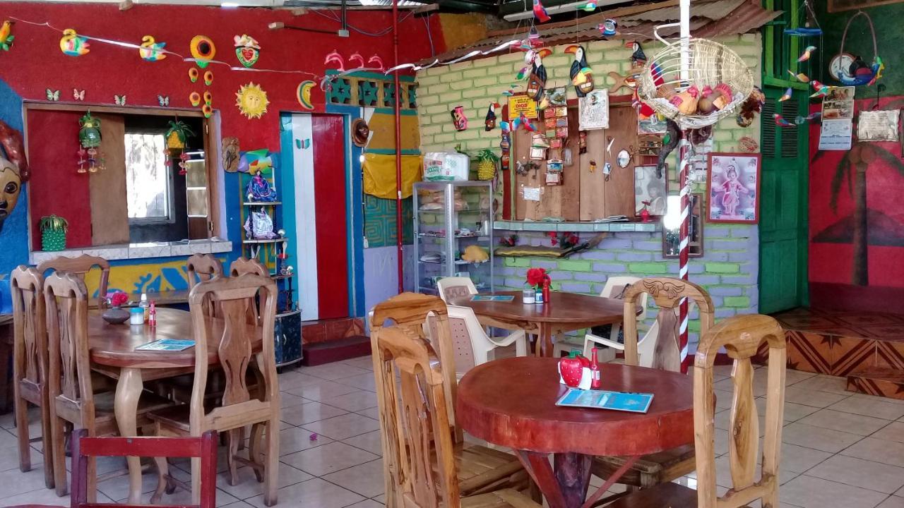 Hostal Maria Rivas Ngoại thất bức ảnh