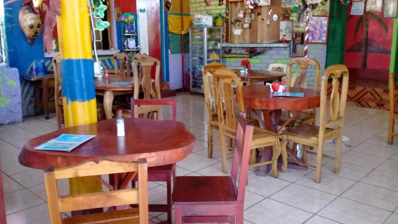 Hostal Maria Rivas Ngoại thất bức ảnh
