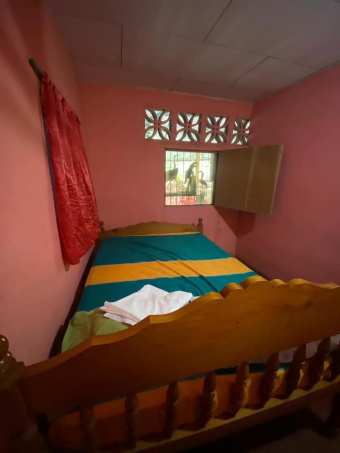 Hostal Maria Rivas Ngoại thất bức ảnh