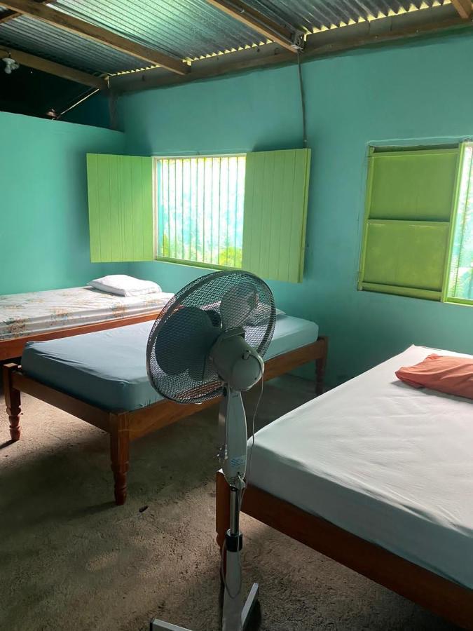 Hostal Maria Rivas Ngoại thất bức ảnh