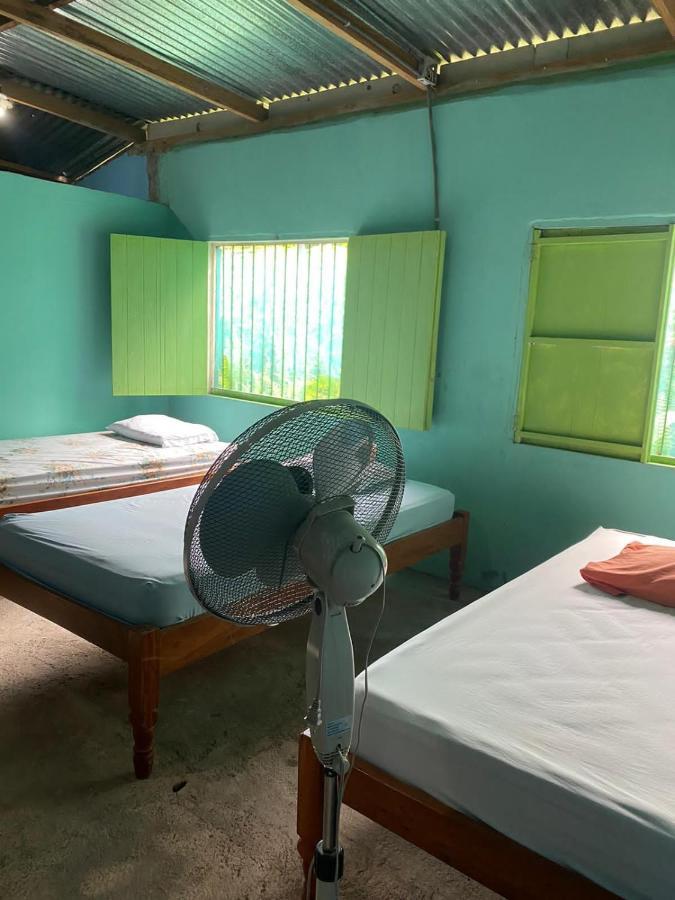 Hostal Maria Rivas Ngoại thất bức ảnh